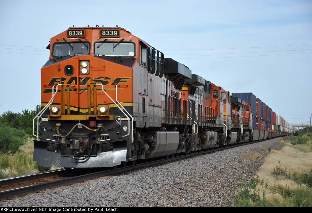 Eastbound stack train approaches meet